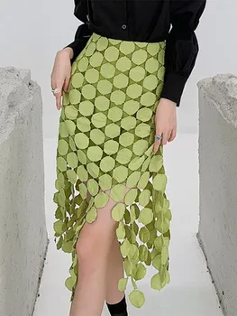 2023 Новая летняя женская юбка зеленого цвета с кисточками в стиле пэчворк, открытая Сексуальная юбка для подиума Длиной до середины икры, уличная юбка